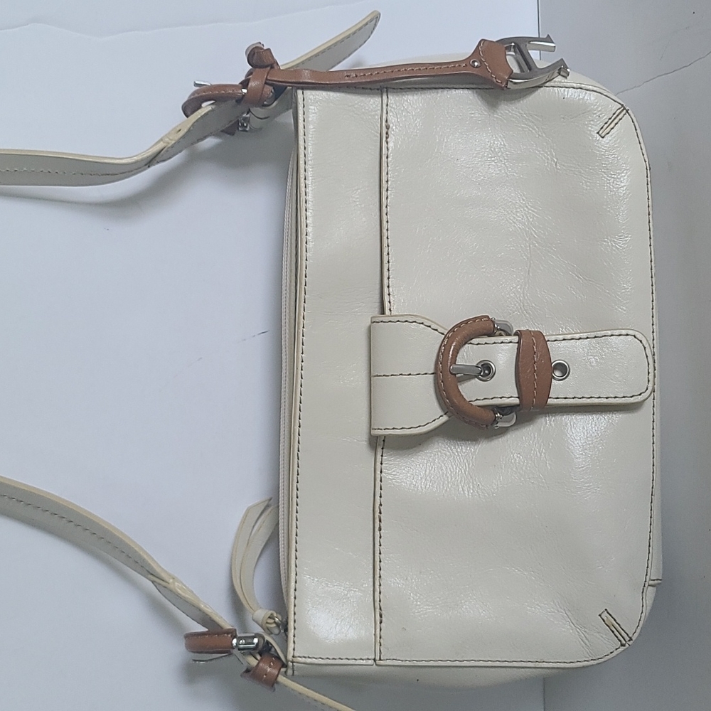 Cowhide leather Etienne Aigner cream & brown baguette purse 10x6x3. 90's